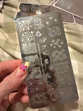 Nail Stamping Plate - Silver Floral & Geometric Designs